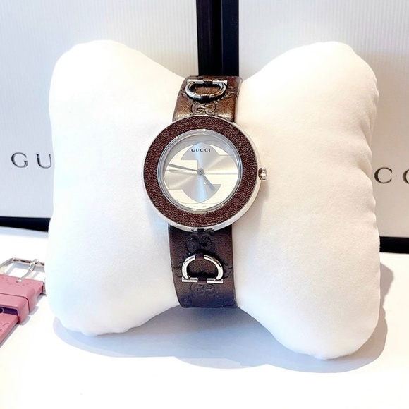 Gucci Women Watch - Picture 4 of 4